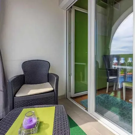 In Crikvenica 42450 Апартаменты Драмаль